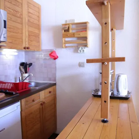 Confortable Avec Balcon A 400m Des Pistes - En Oisans - Fr-1-297-138